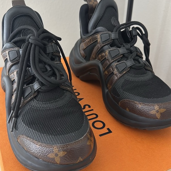 Louis Vuitton Archlight Sneakers Size 37 - Gently Worn Like New - Picture 10 of 13